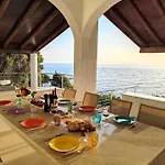 Bella Villa