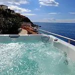 Bella Villa *