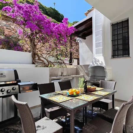 Bella Villa *