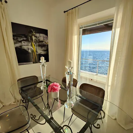 Bella Villa