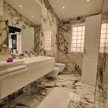 Bella Villa Torre delle Stelle