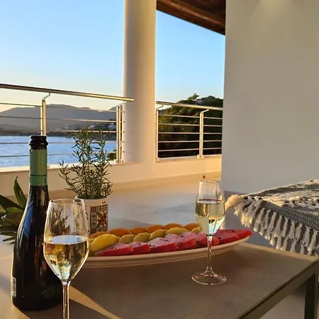 Bella Villa *