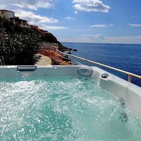 Bella Villa *
